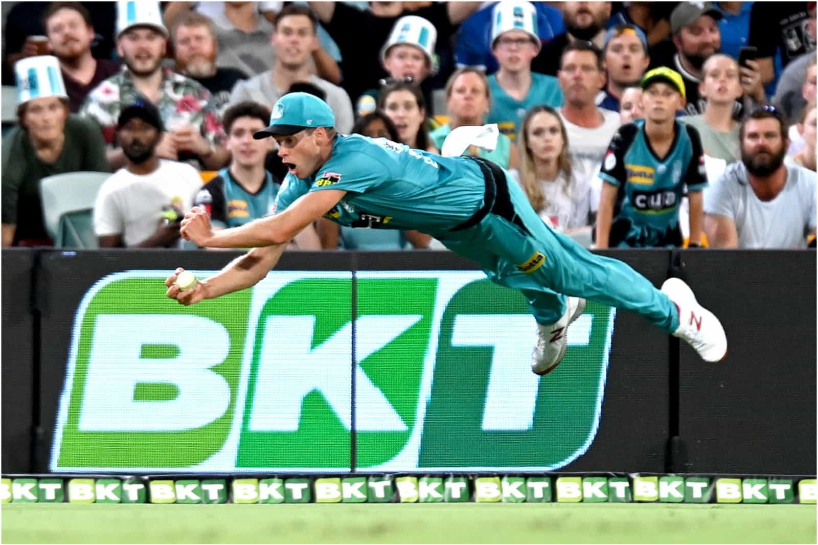 Ben Laughlin stunning one hand catch bbl 2021