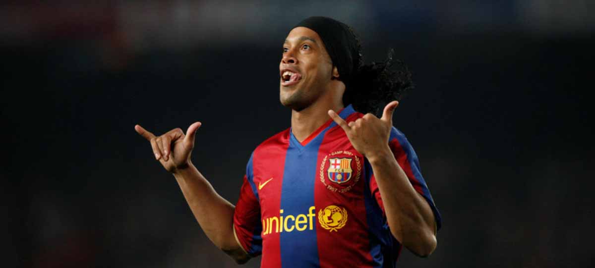 Ronaldinho bids adieu to football