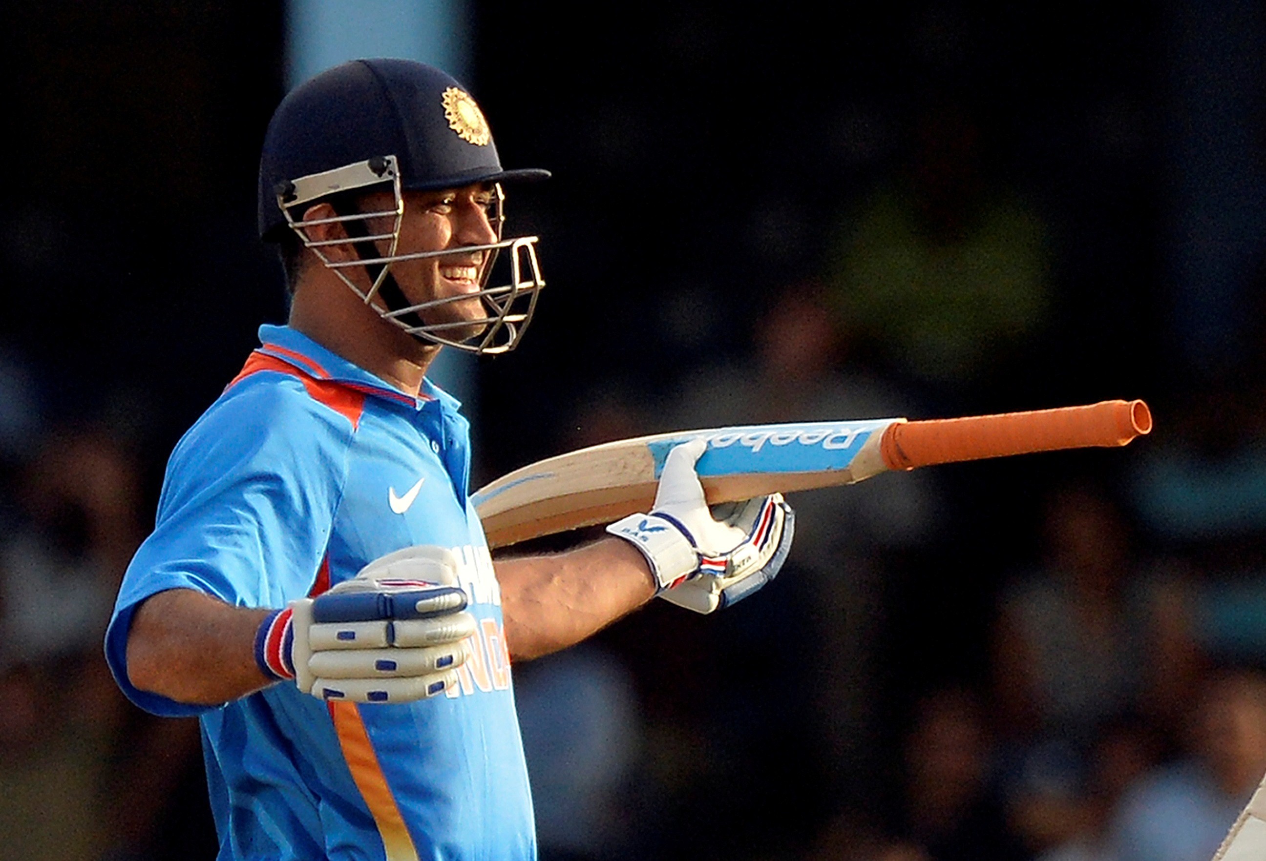 Dhoni