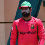 देखिये : बल्लेबाज के आउट होने पर पाकिस्तानी क्रिकेटर ने किए मिडिल फिंगर से अमर्यादित इशारे