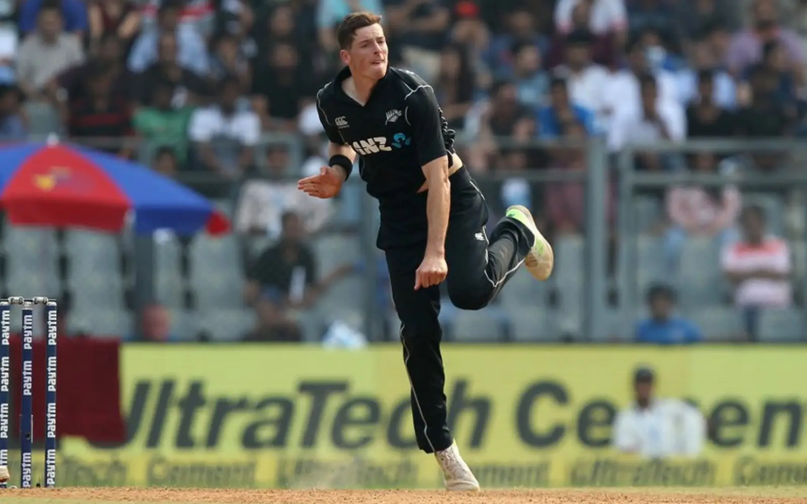 mitchell santner ipl