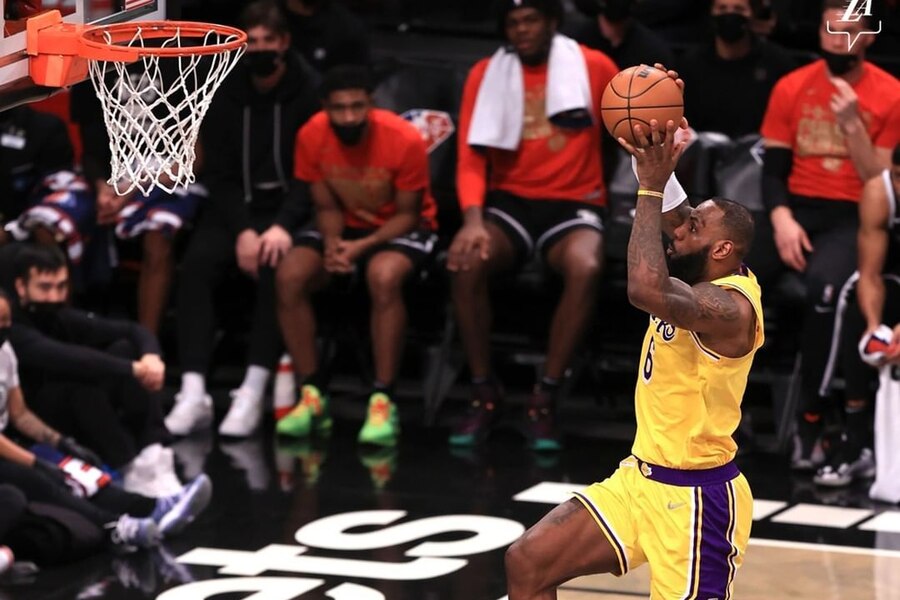 LeBron James PHI vs LAL Dream11