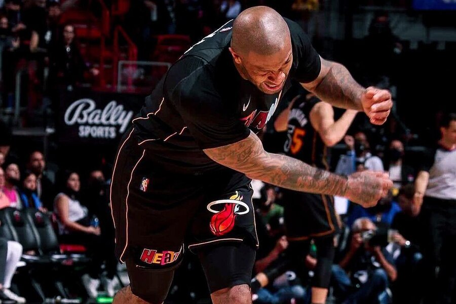 PJ Tucker celebrating MIA vs DAL Dream11