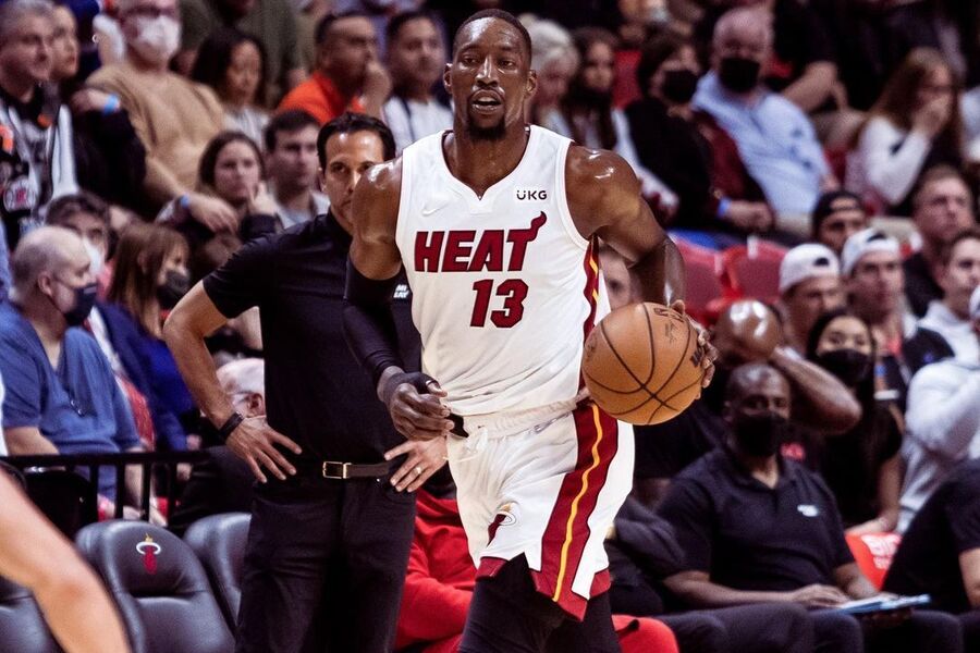 Bam Adebayo dribbling CHA vs MIA Dream11