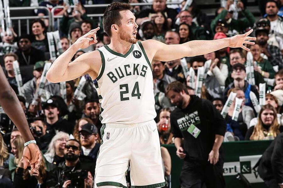 Pat Connaughton posing MIL vs DAL Dream11