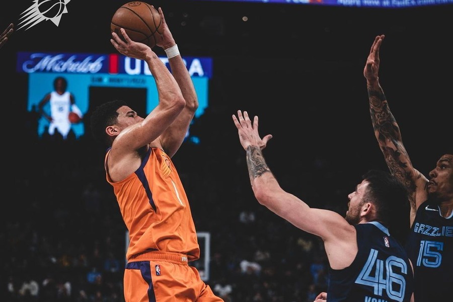 Devin Booker fadeaway PHX vs LAL Dream11