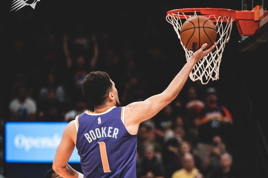 Devin Booker lay-up LAC vs PHX Dream11