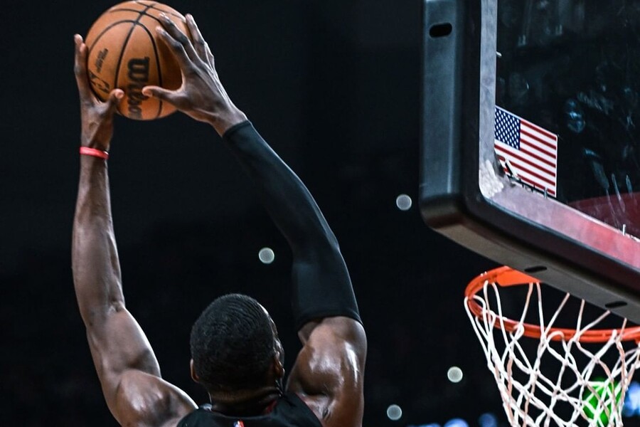 Bam Adebayo dunking ATL vs MIA Dream11