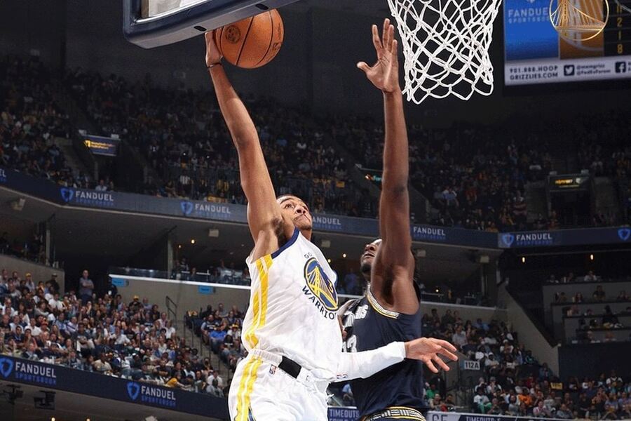 Jordan Poole dunking over Jaren Jackson MEM vs GSW Dream11
