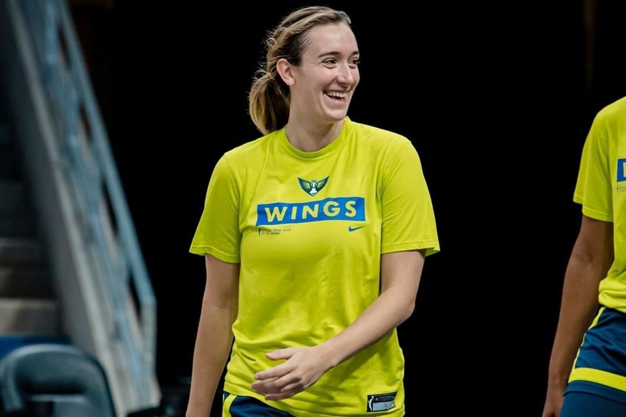 Marina Mabrey laughing WAS vs DAL Dream11