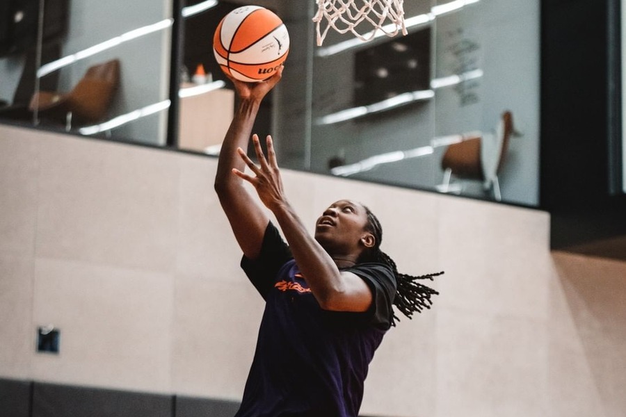 Tina Charles practise layup LAS vs PHO Dream11