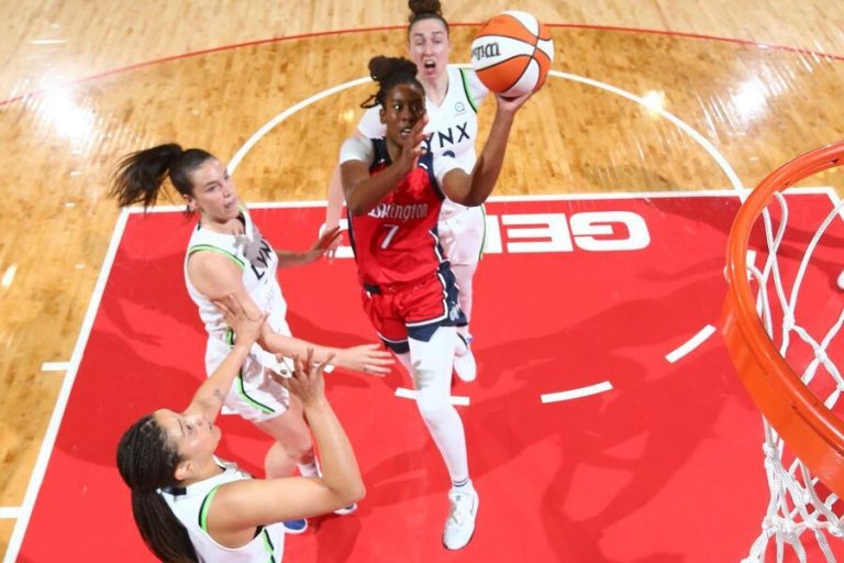 Ariel Atkins floating one in DAL vs WAS Dream11