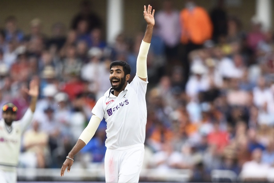 Who is the best bowler in the world