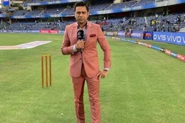 IPL 2021 commentator Aakash Chopra named most destructive opening pair today IPL match prediction playing 11 live cricket score ball by ball
