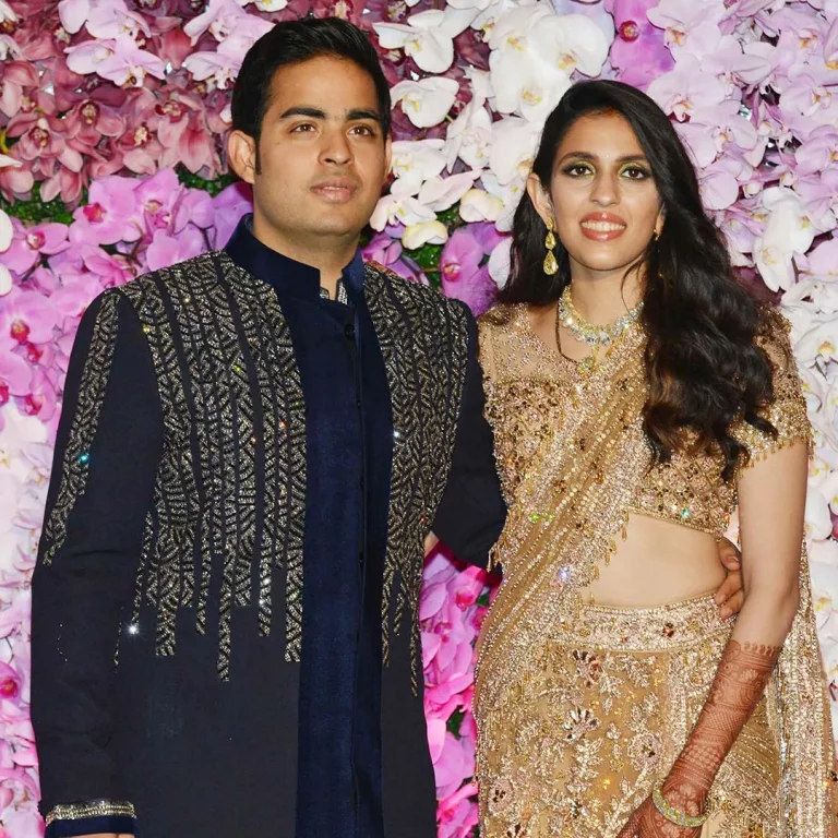 who is the wife of akash ambani