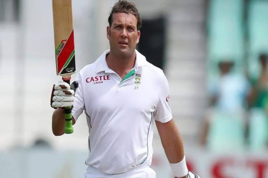 Most Maximums in Test cricket 
