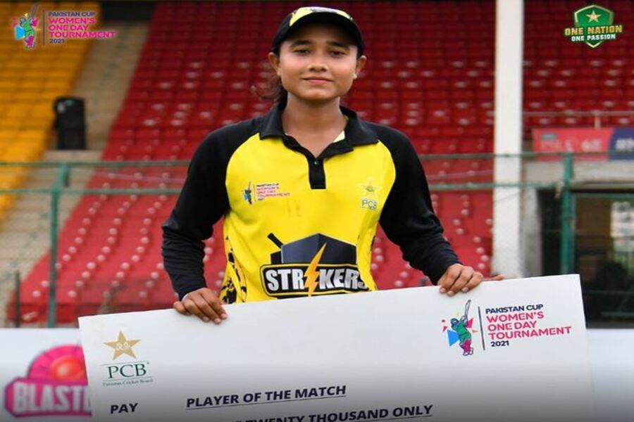 CHA-W vs STR-W Dream11