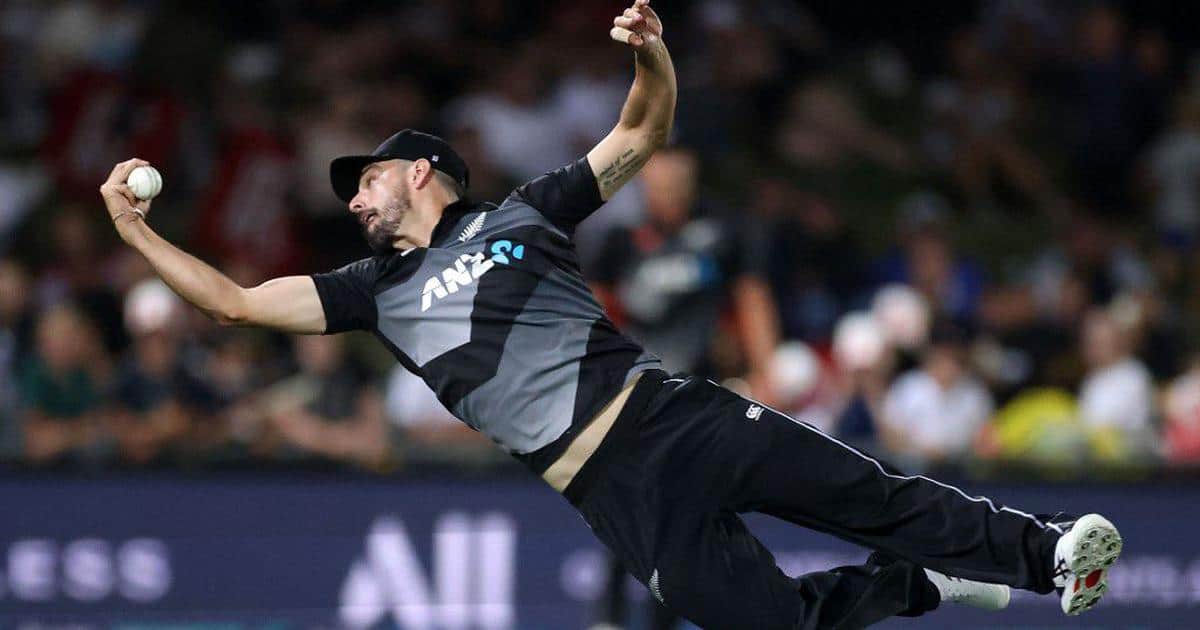 Daryl-Mitchell-catch