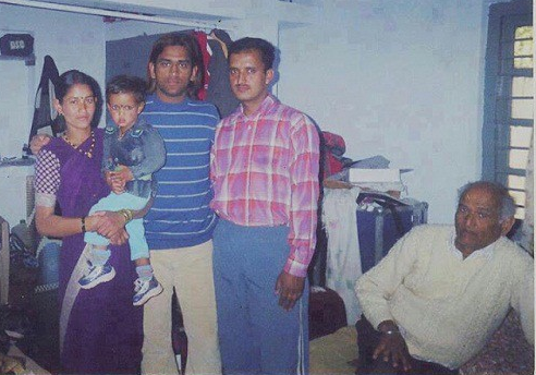 Dhoni Family – Daughter, Wife, Sister, Parents