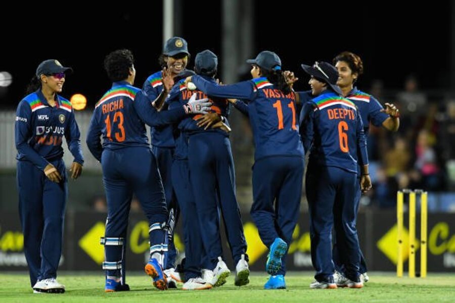 EN-W vs IN-W Dream11 Team, Who will win Womens World Cup 2022 Today Match Prediction 16 March