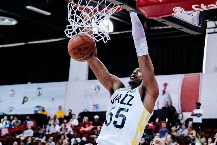 Bruno Caboclo dunking UTA vs DAL Dream11