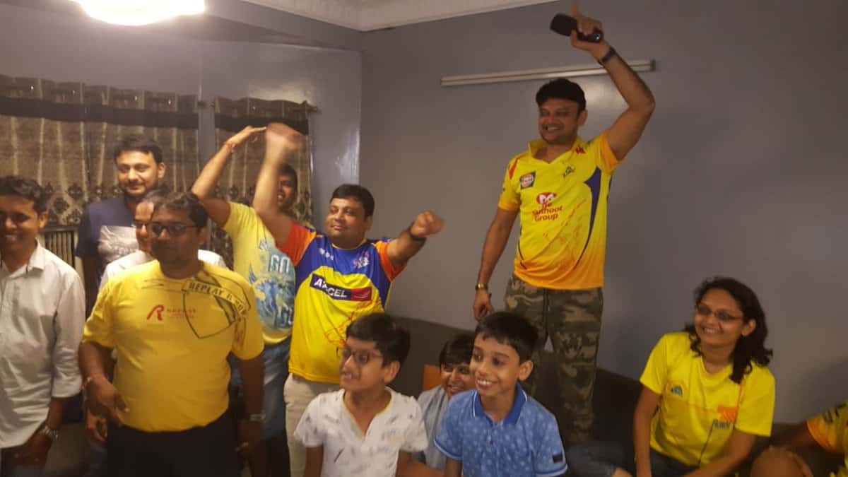 Hemang Badani family and friends. Image @Twitter