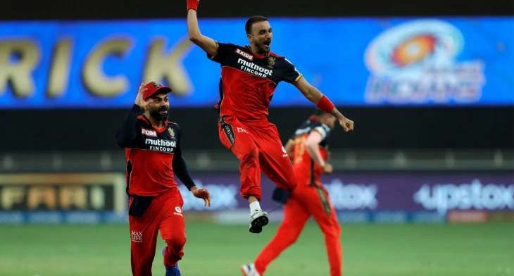 Highest wicket taker in IPL in one season