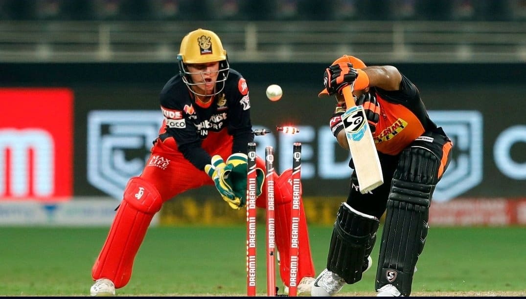 WATCH: Yuzvendra Chahal bamboozles Vijay Shankar with a brilliant googly