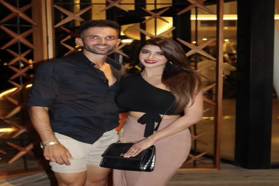 Keshav Maharaj wife 