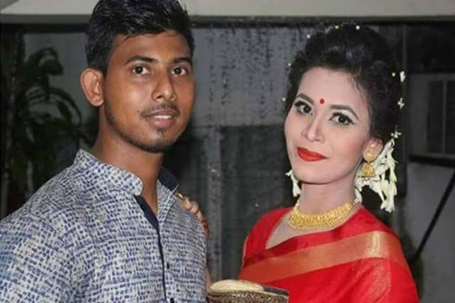 Mosaddek Hossain