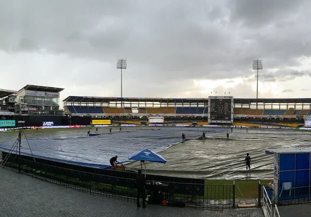 IND vs SL Live, 3rd ODI Weather Update: When will play resume and over reduction