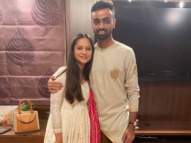 who is wife of Jaydev Unadkat
