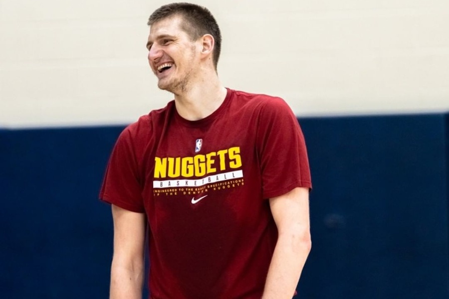 Nikola Jokic smiling GSW vs DEN Dream11