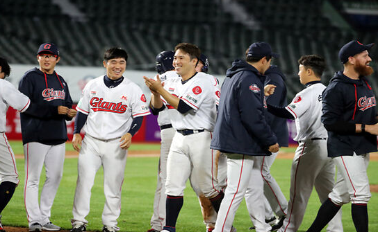 LOG vs LGT Dream11 KBO Fantasy Baseball Tips, Stadium Report, Starting 9, Team Details, 15 August