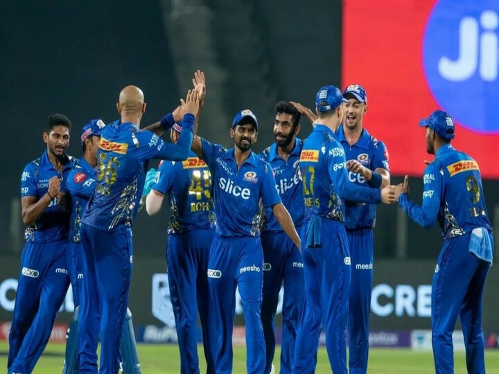MI Playing 11