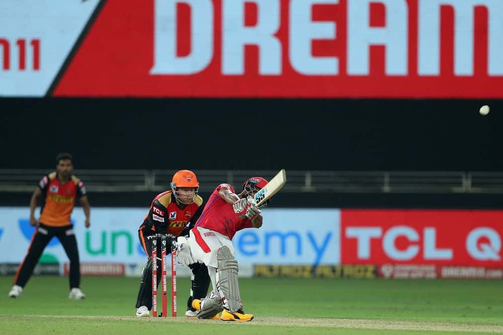 Nicholas pooran biggest six off abdul samad kxip vs srh ipl2020