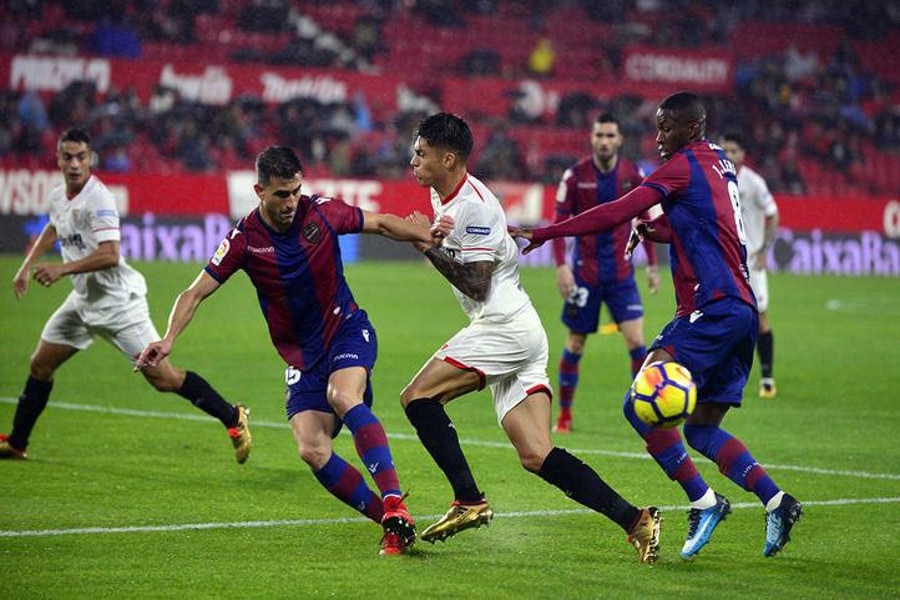 SEV vs LET Dream11 Team Prediction Tips for Sevilla vs Levante Laliga Live Score October 24