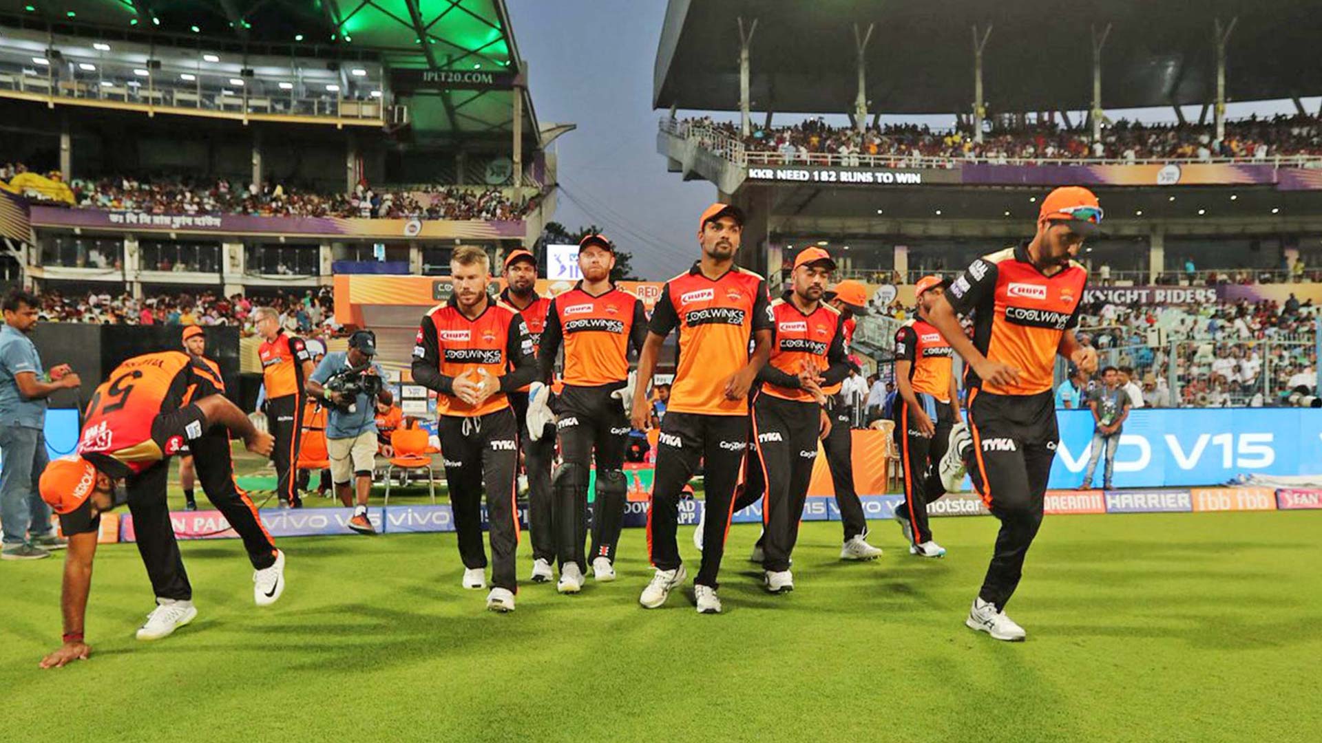 SRH vs KOL Dream11 Match Prediction FREE TEAMS Today IPL Match 18 October