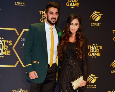 Tabraiz Shamsi Wife Khadija Shamsi