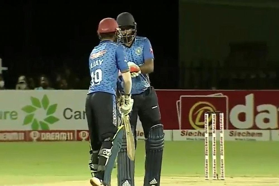 YLW vs BLU Dream11