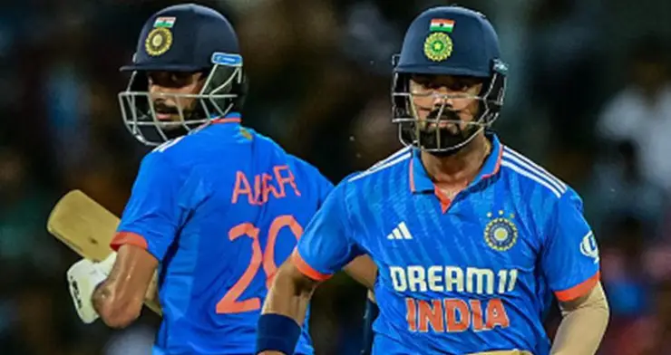 Axar Patel Twisted Knee