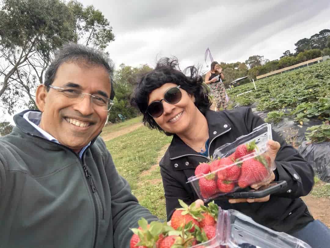 Harsha Bhogle Wiki Commentator, Age, Wife, Old Photos, Quotes