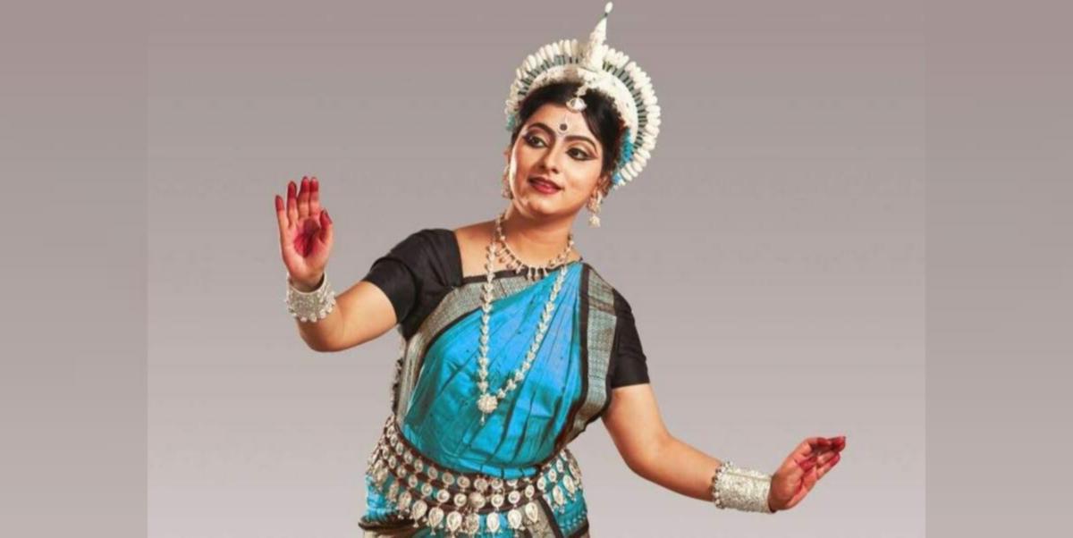 what is the profession of Soura Ganguly's wife