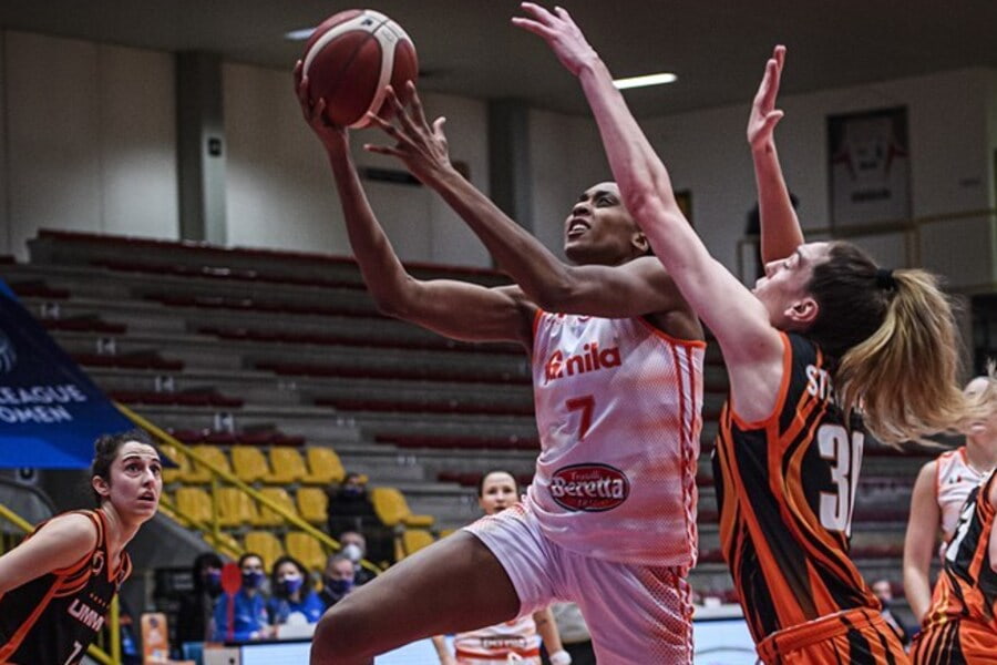 Sandrine Gruda VAL-W vs SCH-W Dream11