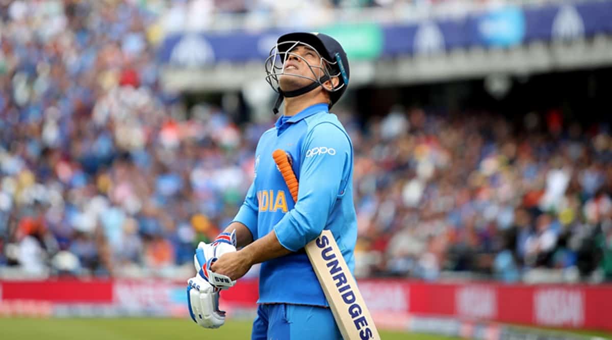 MS Dhoni retires