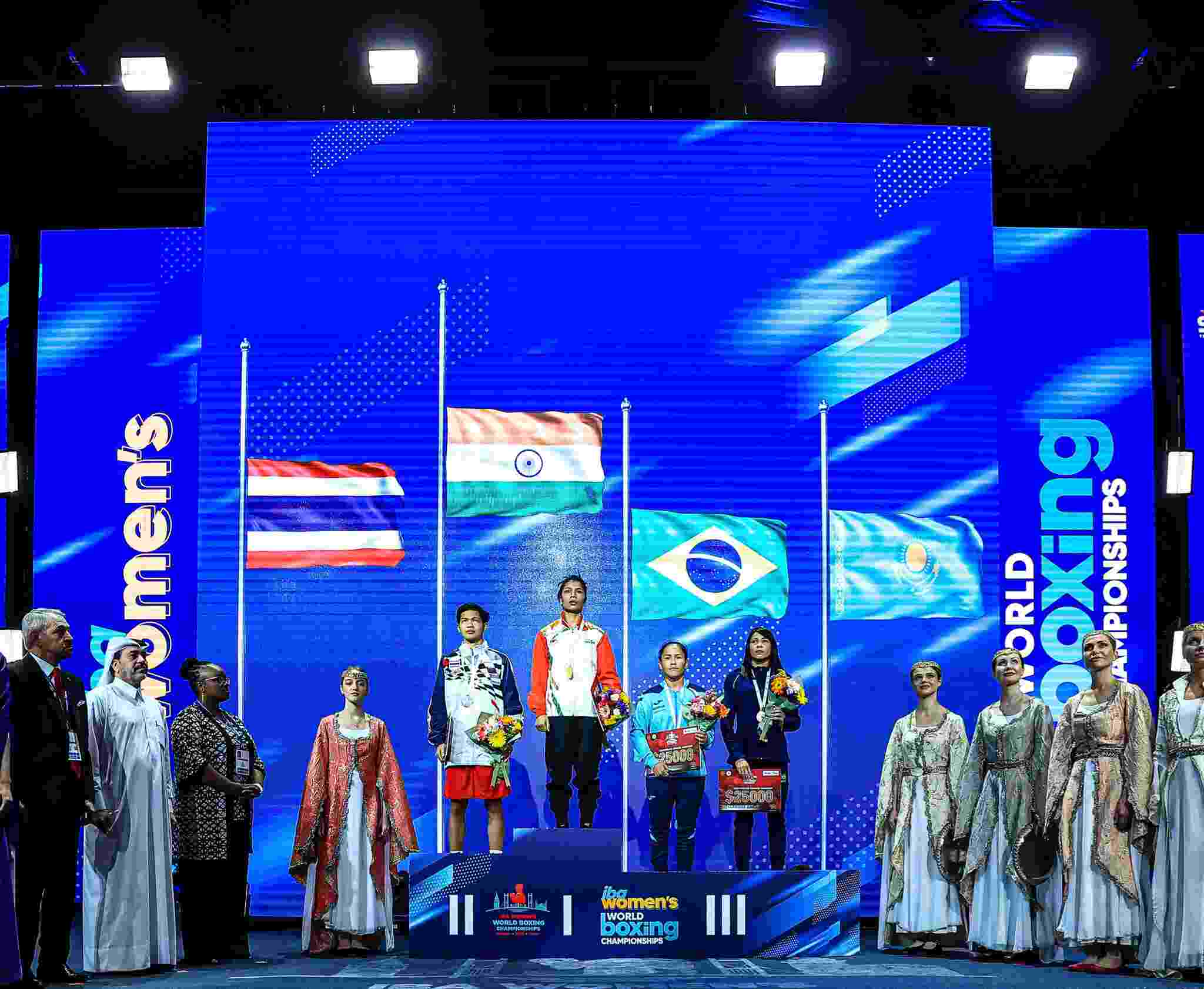 nikhat zareen world boxing champ