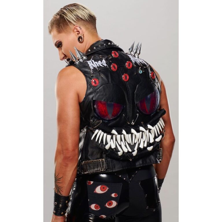 Rhea Ripley Husband, Age, Height, Wrestlemania, Instagram, Hot