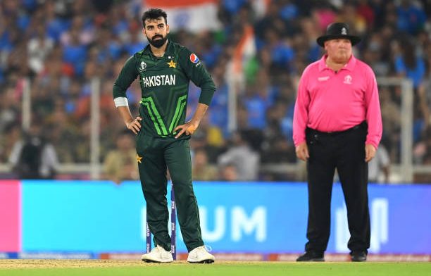 why is Shadab khan not playing