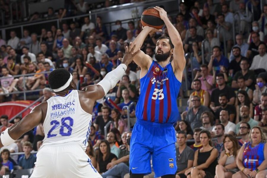 Nikola Mirotic shooting over Guerschon Yabusele RM vs BAR Dream11